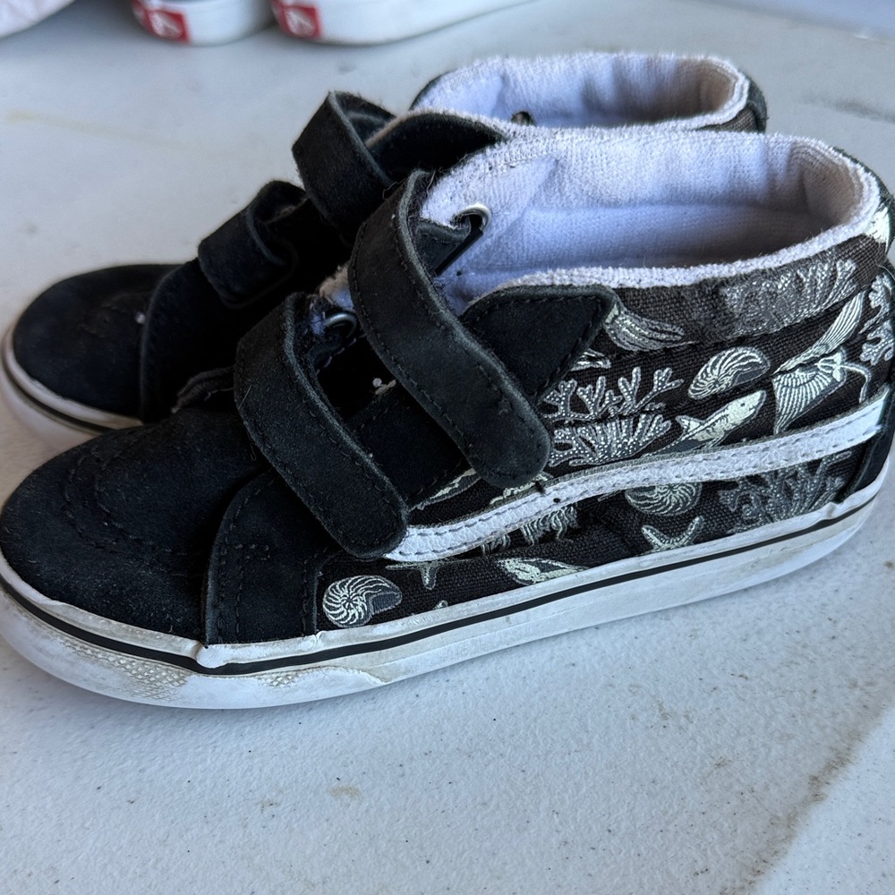 Vans Kids Black and White Patterned Sneakers